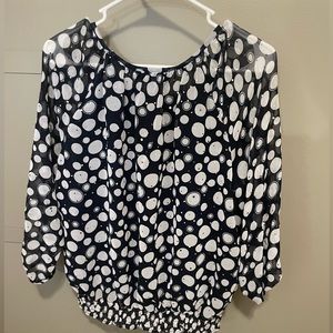 L Cathy Daniel’s Top